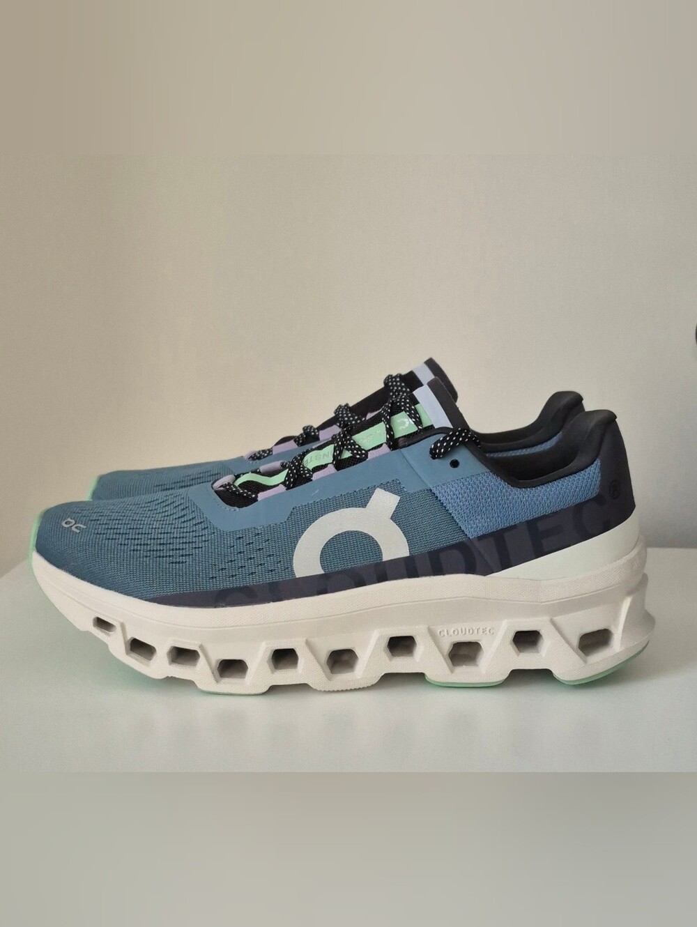On Running Cloudmonster Men's Running Shoes - Size 10 — Brand New
